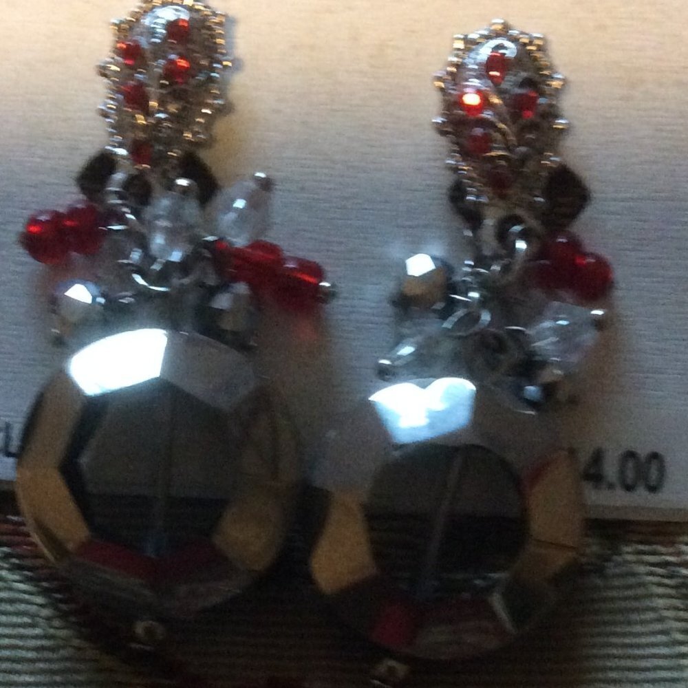 Ladies Earring - Picture 2 of 3